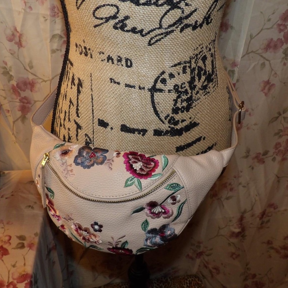 Embroidered Floral Bumbag